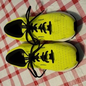 MENS Brooks Ghost 13 size 9